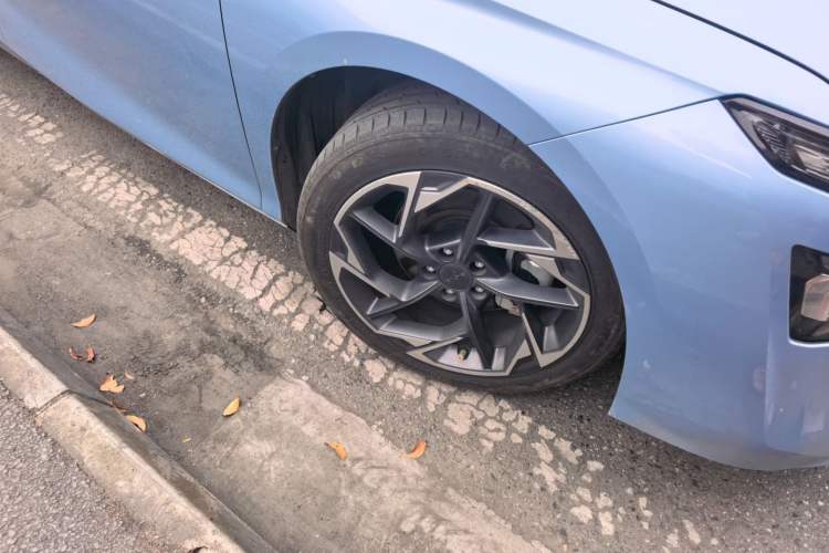 Used AION S MAX 2024 70 Star Edition Right Front Wheel Hub