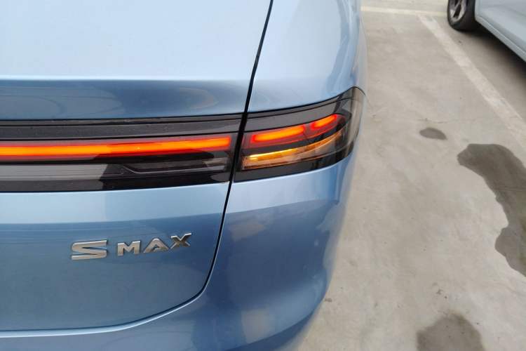 Used AION S MAX 2024 70 Star Edition Right Rear Taillight