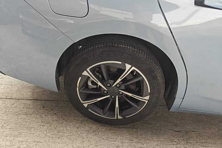 Used AION S MAX 2024 70 Star Edition Right Rear Wheel Hub