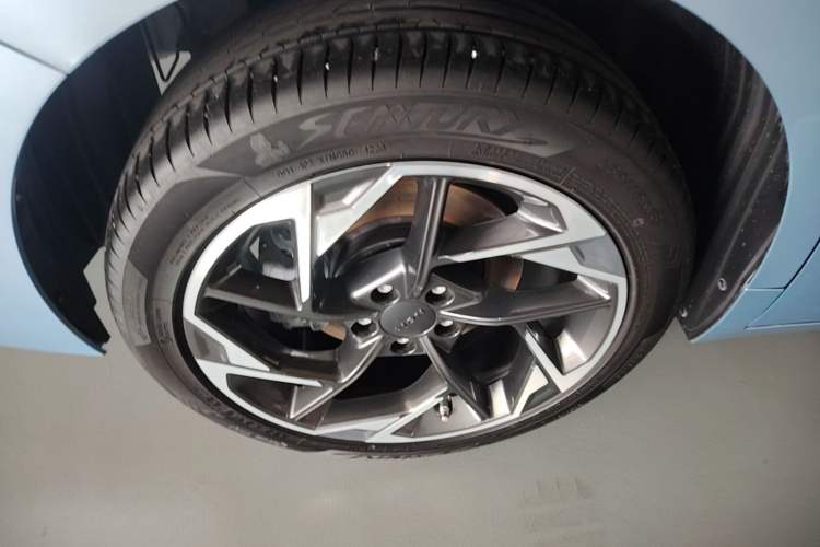 Used AION S MAX 2024 80 Star Edition Ternary Lithium Right Rear Wheel Hub