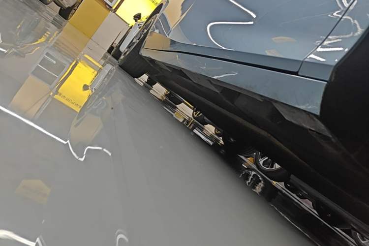 Used AION S MAX 2024 70 Star Edition Right Side Sill