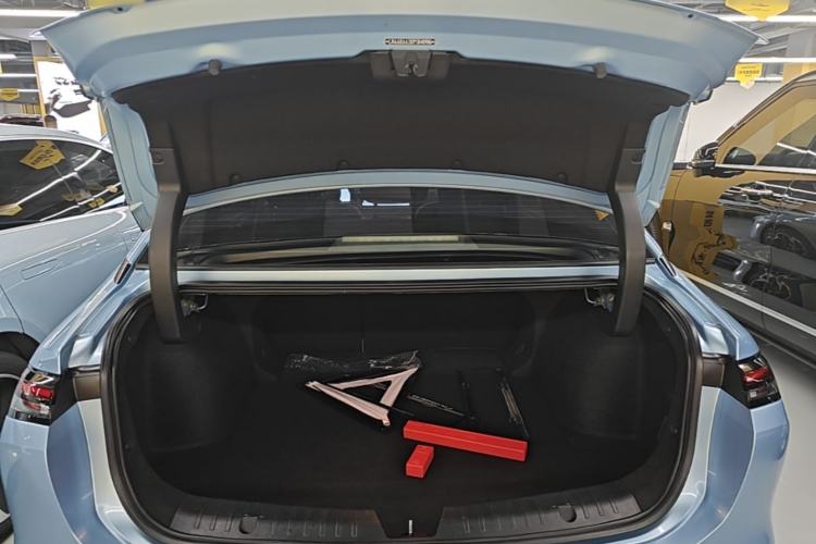 Used AION S MAX 2024 70 Star Edition Trunk