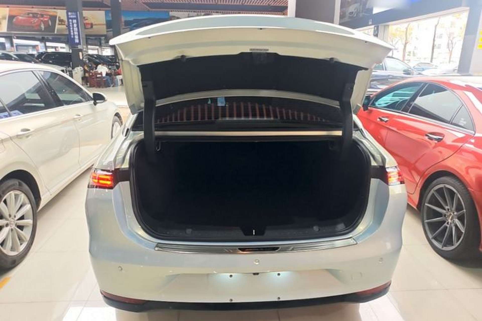 Used AION S MAX 2024 70 Star Edition Trunk