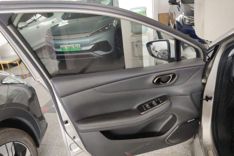 Used AION S MAX 2024 70 Star Edition Left Front Door Interior