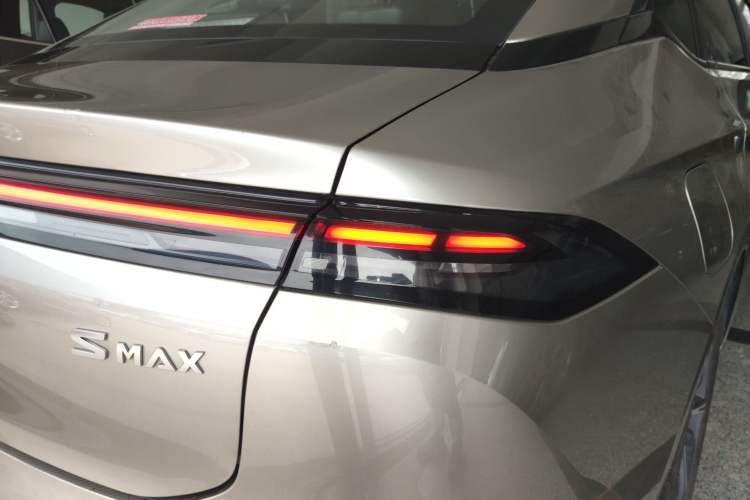 Used AION S MAX 2024 70 Star Edition Right Rear Taillight