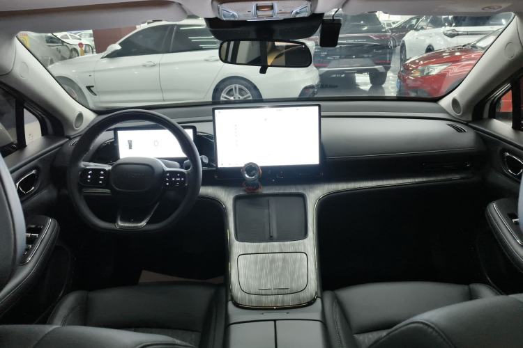 Used AION S MAX 2024 80 Star Edition Lithium Iron Phosphate Center Console
