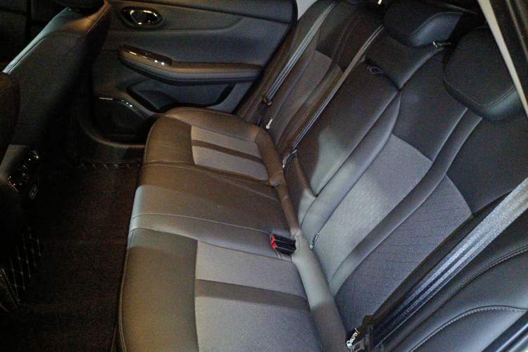 Used AION S MAX 2024 70 Star Edition Left Rear Seat