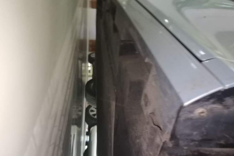 Used AION S MAX 2024 70 Star Edition Right Side Sill