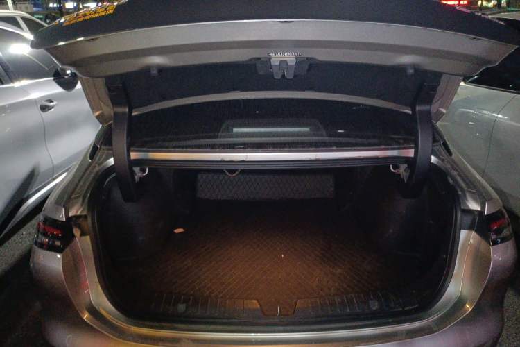Used AION S MAX 2024 70 Star Edition Trunk