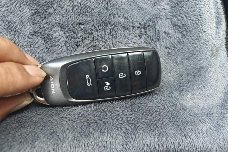 Used AION S MAX 2024 80 Star Edition Lithium Iron Phosphate Vehicle Key