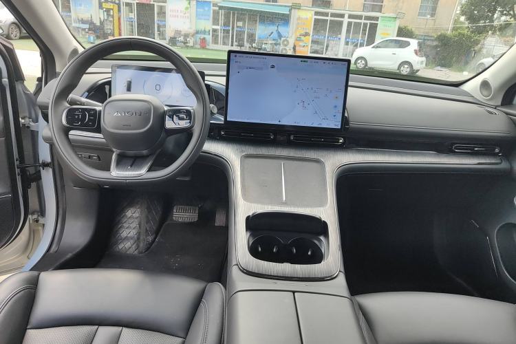 Used AION S MAX 2024 80 Star Edition Ternary Lithium Center Console