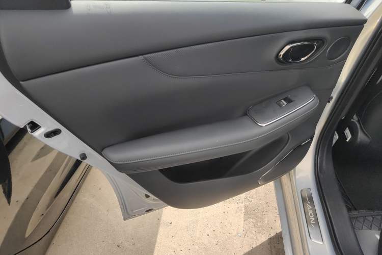 Used AION S MAX 2024 80 Star Edition Ternary Lithium Left Rear Door Interior