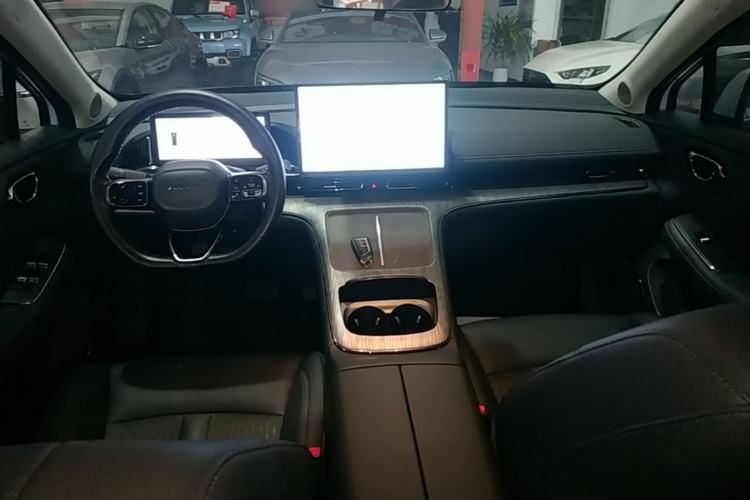 Used AION S MAX 2024 70 Star Edition 54.6 kWh Center Console