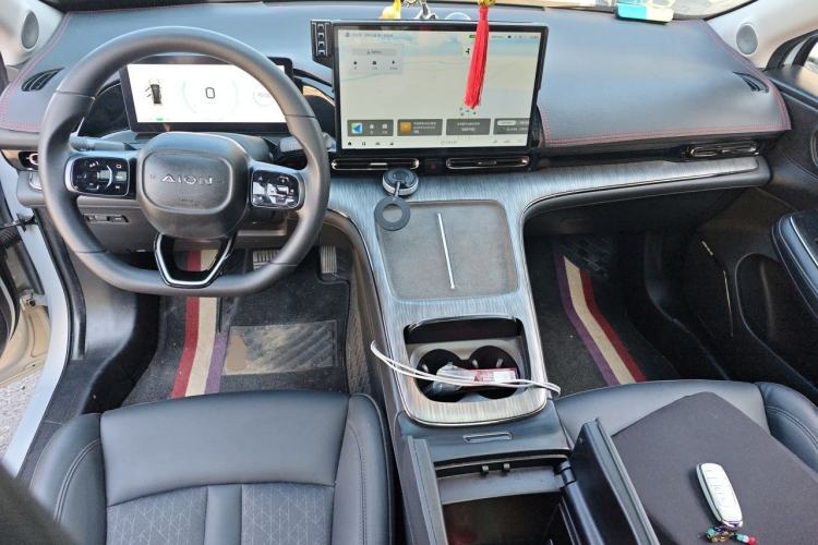 Used AION S MAX 2024 70 Star Edition 54.6 kWh Center Console