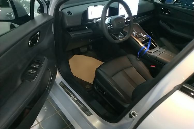 Used AION S MAX 2024 80 Star Edition Ternary Lithium Driver Seat