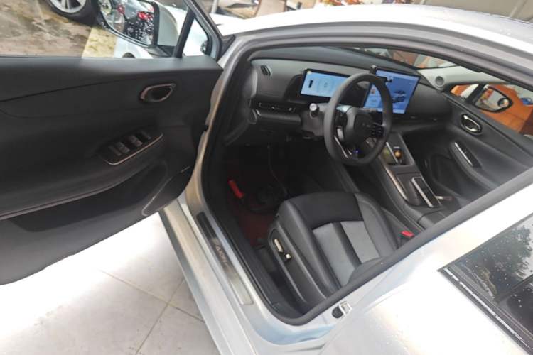 Used AION S MAX 2024 70 Star Edition Driver Seat