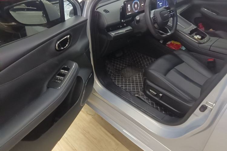 Used AION S MAX 2024 70 Star Edition 54.6 kWh Driver Seat