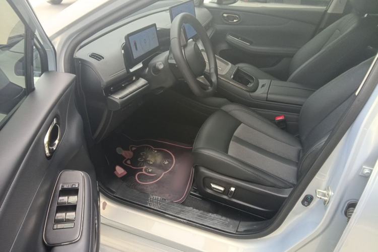 Used AION S MAX 2024 70 Star Edition 54.6 kWh Driver Seat