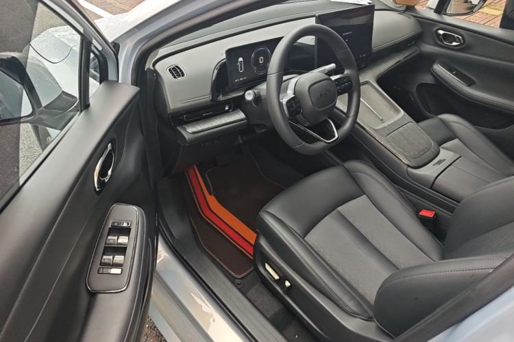 Used AION S MAX 2024 70 Star Edition 54.6 kWh Driver Seat