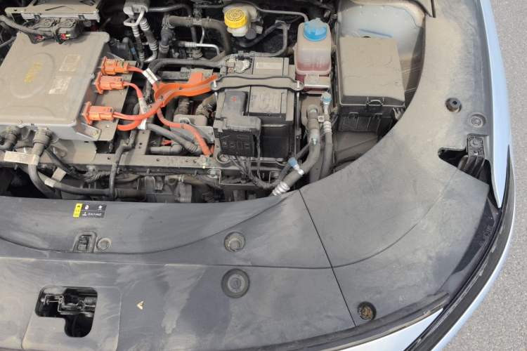 Used AION S MAX 2024 70 Star Edition 54.6 kWh Engine Bay Left
