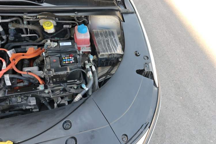 Used AION S MAX 2024 70 Star Edition 54.6 kWh Engine Bay Left