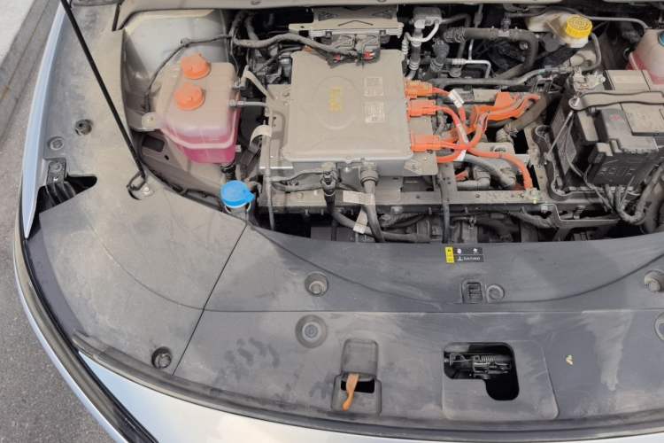 Used AION S MAX 2024 70 Star Edition 54.6 kWh Engine Bay Right
