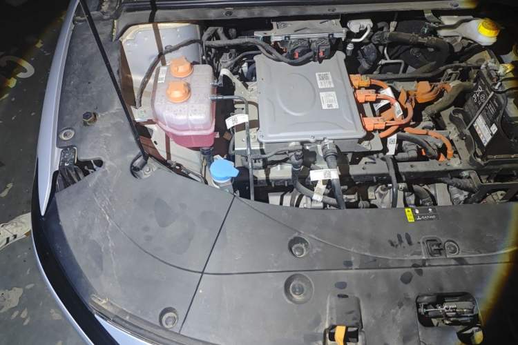 Used AION S MAX 2024 70 Star Edition 54.6 kWh Engine Bay Right