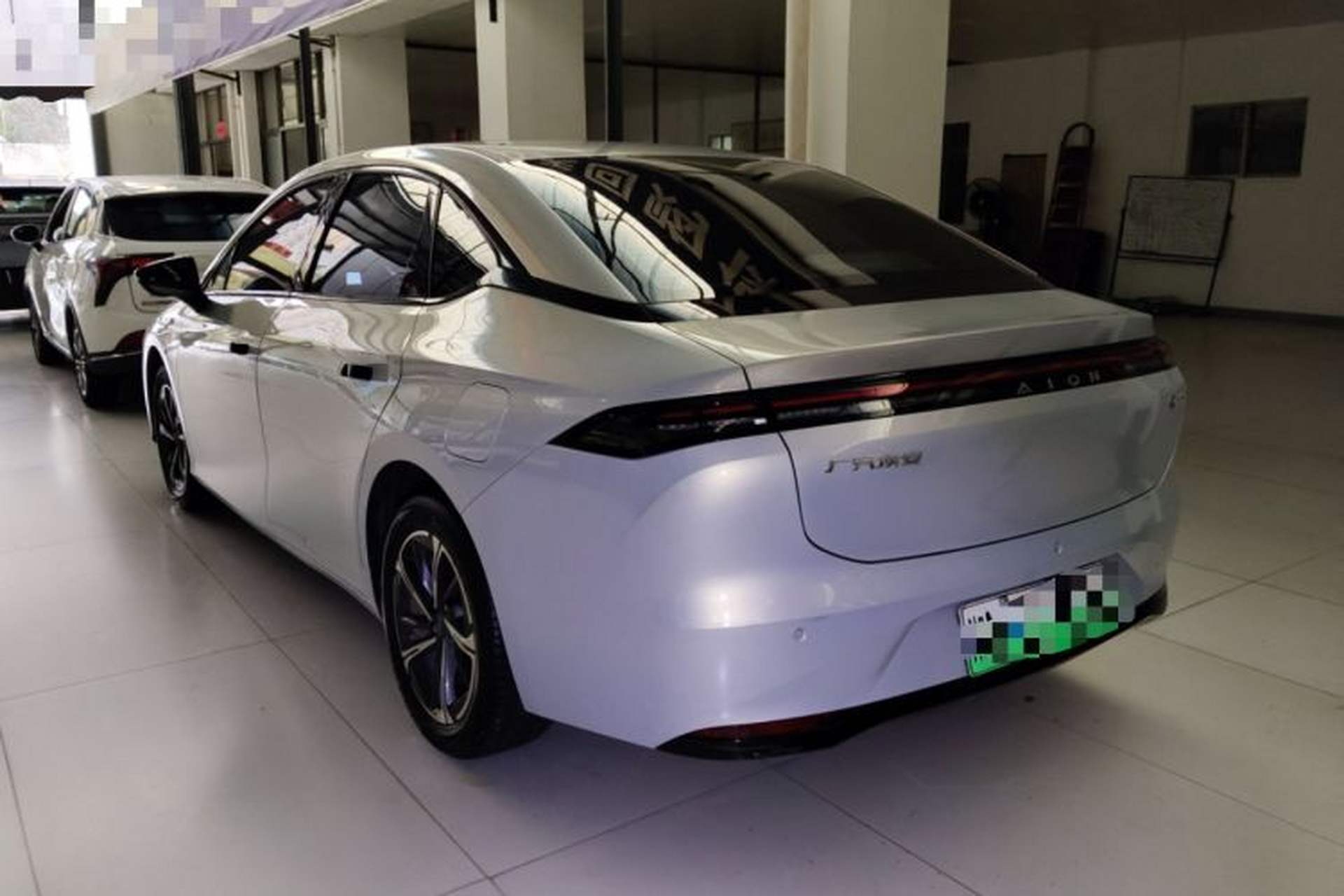Used AION S MAX 2024 70 Star Edition 54.6 kWh Exterior 2
