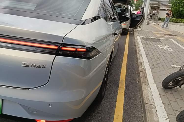 Used AION S MAX 2024 70 Star Edition 54.6 kWh Exterior 3