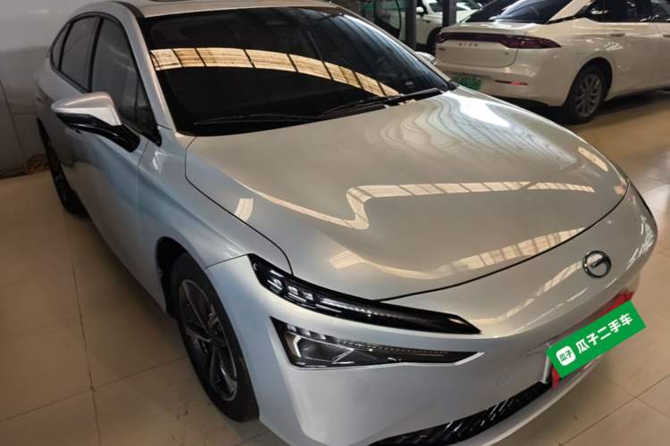 Used AION S MAX 2024 70 Star Edition 54.6 kWh Front Right 45 Deg