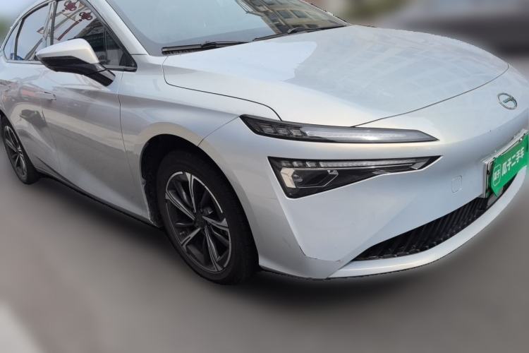 Used AION S MAX 2024 70 Star Edition 54.6 kWh Front Right 45 Deg