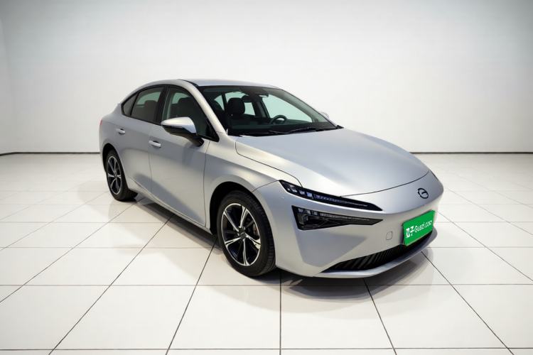 Used AION S MAX 2024 70 Star Edition 54.6 kWh Front Right 45 Deg