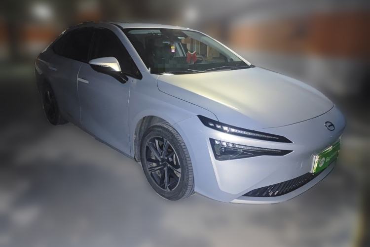 Used AION S MAX 2024 70 Star Edition 54.6 kWh Front Right 45 Deg