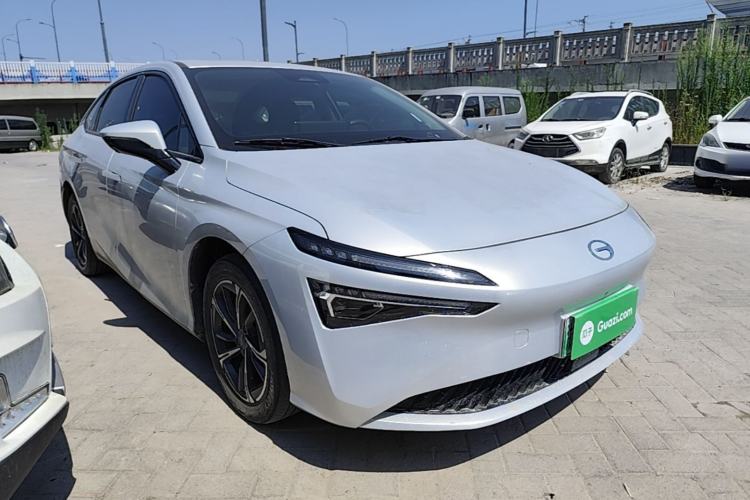 Used AION S MAX 2024 70 Star Edition 54.6 kWh Front Right 45 Deg