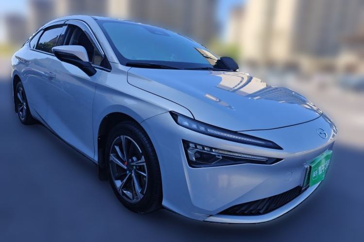 Used AION S MAX 2024 70 Star Edition 54.6 kWh Front Right 45 Deg