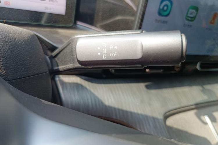 Used AION S MAX 2024 70 Star Edition Gear Lever