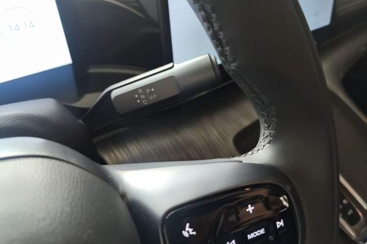Used AION S MAX 2024 80 Star Edition Ternary Lithium Gear Lever
