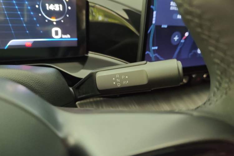 Used AION S MAX 2024 70 Star Edition Gear Lever