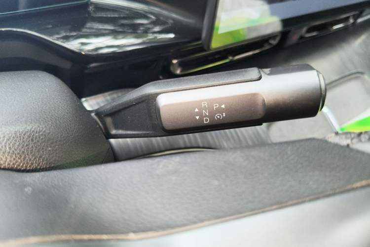 Used AION S MAX 2024 80 Star Edition Lithium Iron Phosphate Gear Lever