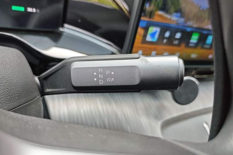 Used AION S MAX 2024 70 Star Edition 54.6 kWh Gear Lever