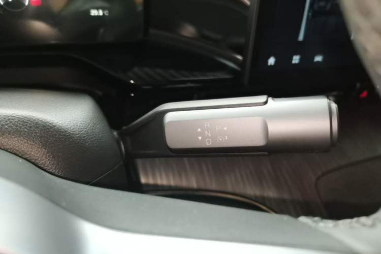 Used AION S MAX 2024 70 Star Edition Gear Lever