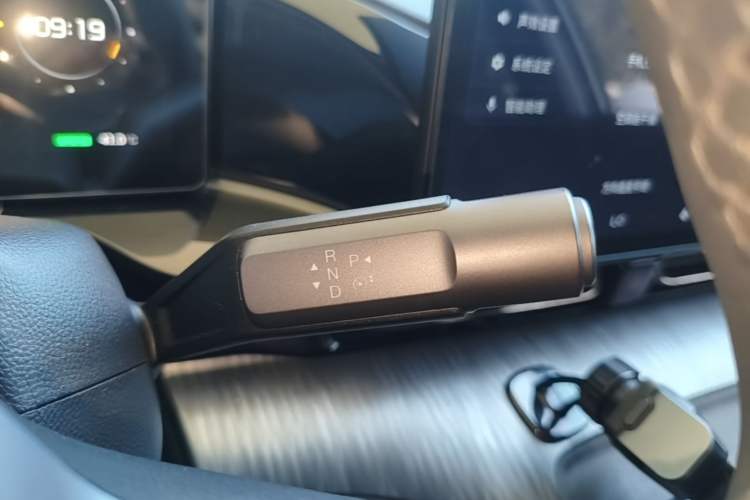 Used AION S MAX 2024 70 Star Edition Gear Lever