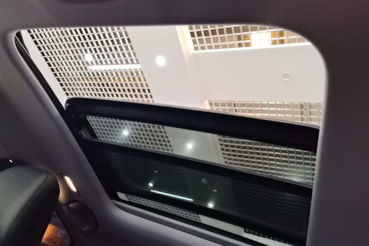 Used AION S MAX 2024 70 Star Edition Headliner