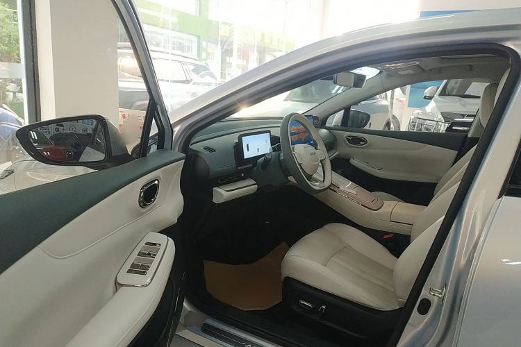 Used AION S MAX 2024 80 Xinghan Edition Ternary Lithium Interior 3