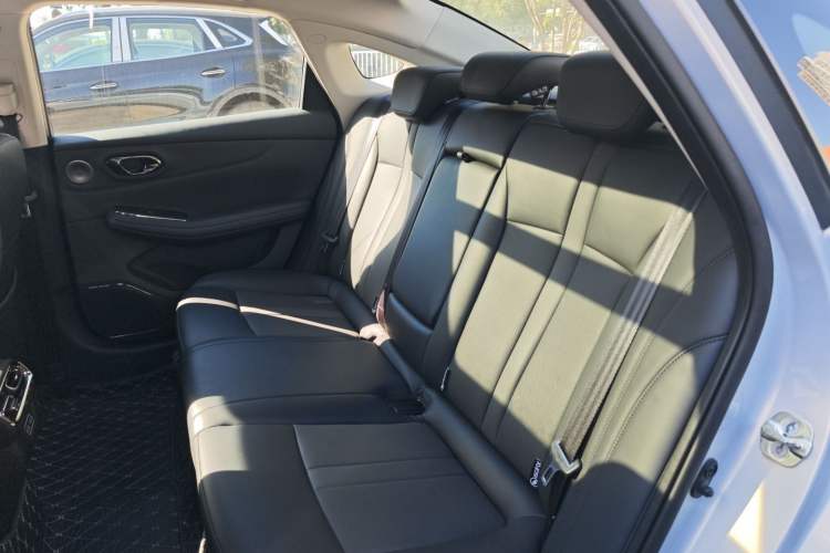 Used AION S MAX 2024 80 Xinghan Edition Ternary Lithium Interior 4