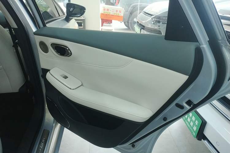 Used AION S MAX 2024 80 Xinghan Edition Ternary Lithium Interior 6
