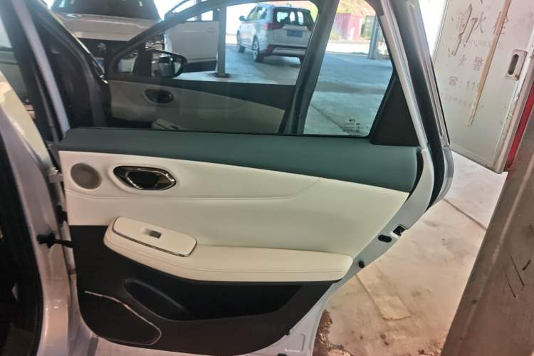Used AION S MAX 2024 70 Star Edition Interior 6