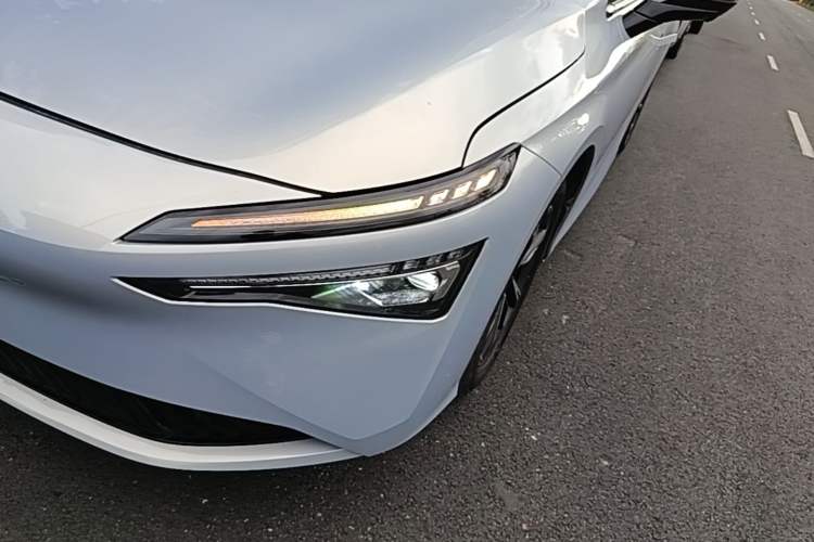 Used AION S MAX 2024 70 Star Edition 54.6 kWh Left Front Headlight