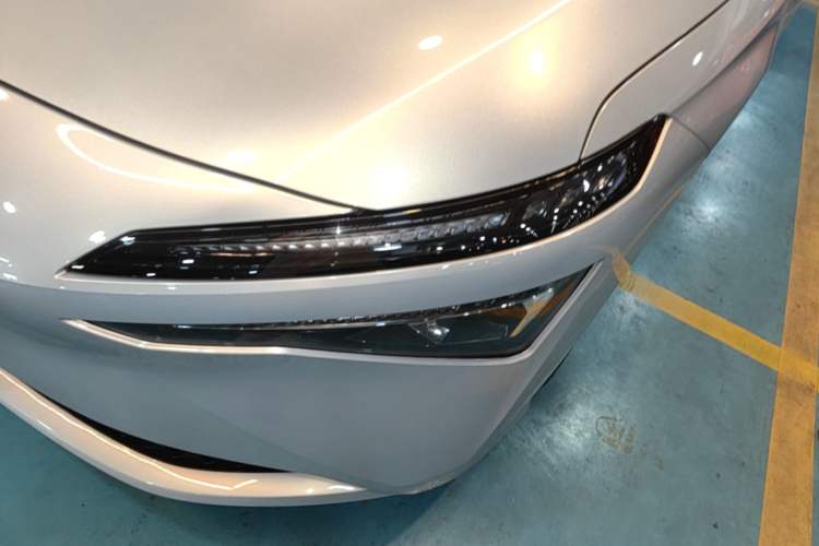 Used AION S MAX 2024 80 Star Edition Ternary Lithium Left Front Headlight