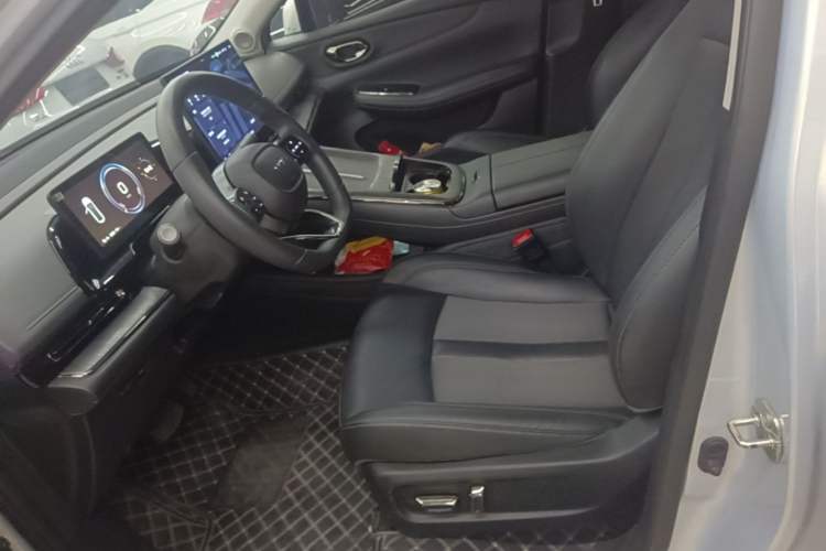 Used AION S MAX 2024 70 Star Edition 54.6 kWh Left Front Seat